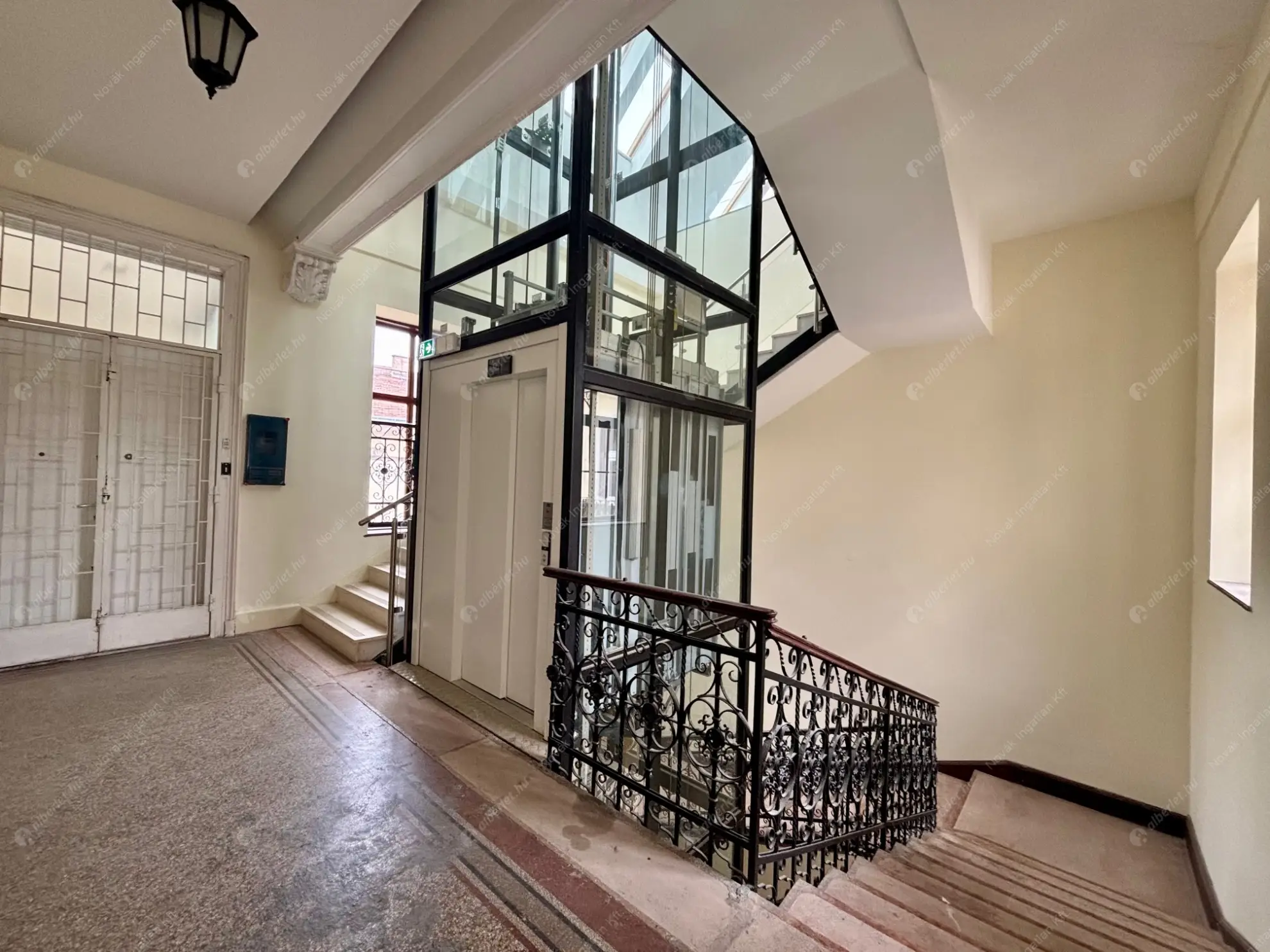 Kiadó albérlet 430000 Ft/hó áron: Budapest, VI. kerület  Andrássy út. Mérete: 77 nm, 3 szobás | Alberlet.hu - 6556889