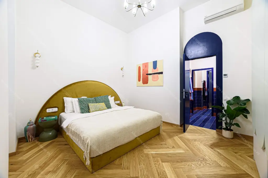 Kiadó albérlet 989000 Ft/hó áron: Budapest, VI. kerület  Andrássy út. Mérete: 77 nm, 3 szobás | Alberlet.hu - 6687360