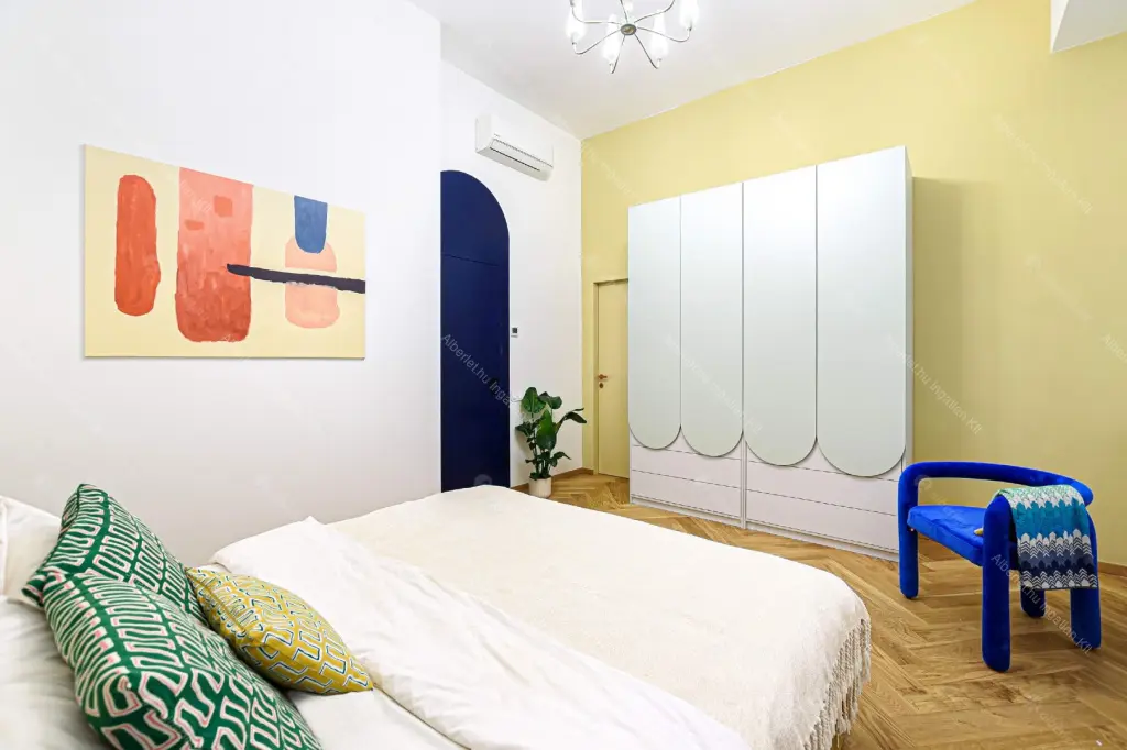 Kiadó albérlet 929000 Ft/hó áron: Budapest, VI. kerület  Andrássy út. Mérete: 77 nm, 3 szobás | Alberlet.hu - 6691217