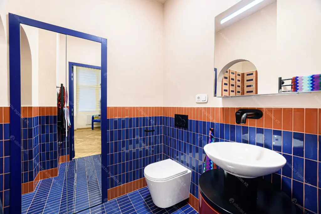 Kiadó albérlet 929000 Ft/hó áron: Budapest, VI. kerület  Andrássy út. Mérete: 77 nm, 3 szobás | Alberlet.hu - 6691219