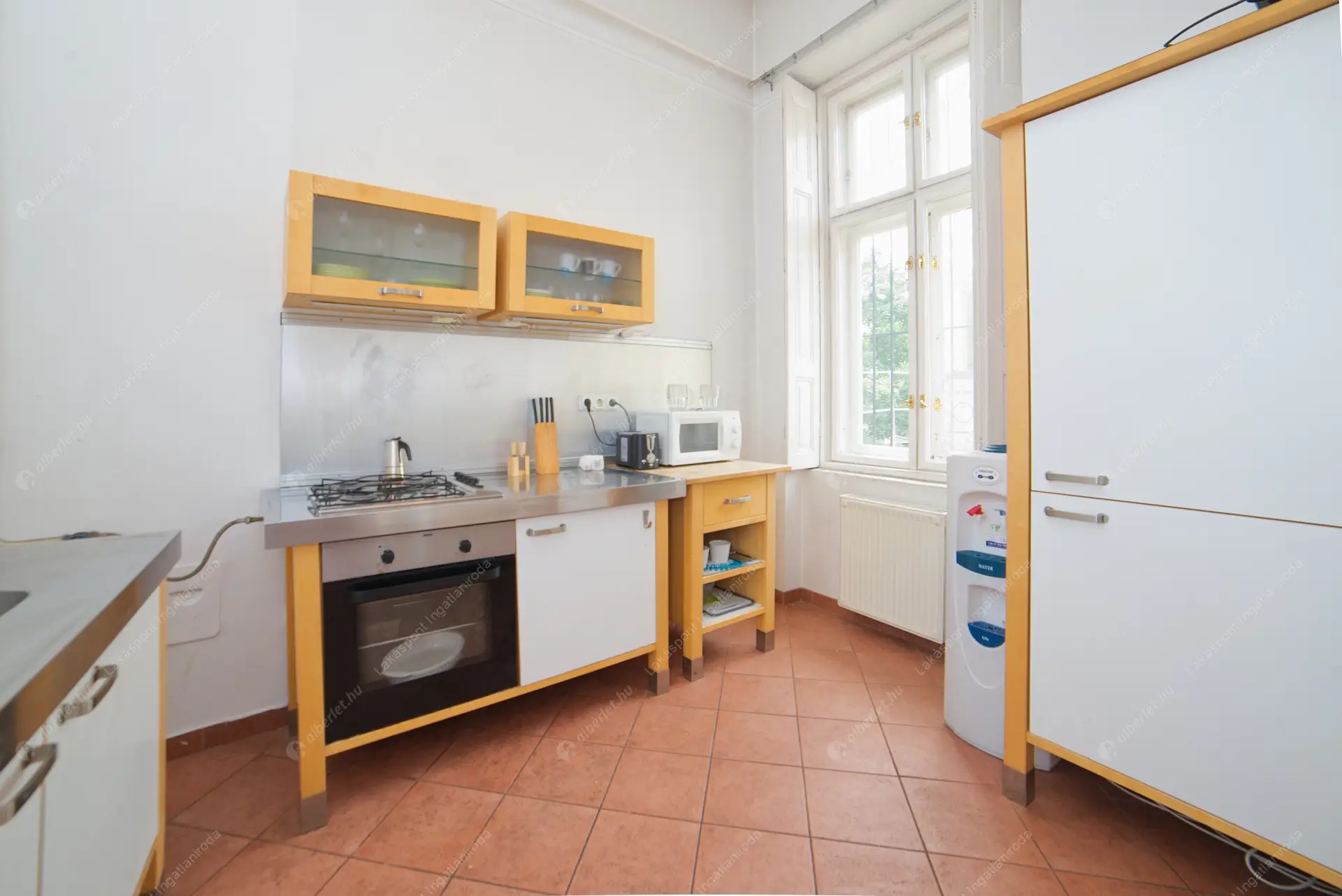 Kiadó albérlet 281000 Ft/hó áron: Budapest, VI. kerület  Andrássy út. Mérete: 80 nm, 2 szobás | Alberlet.hu - 6587481