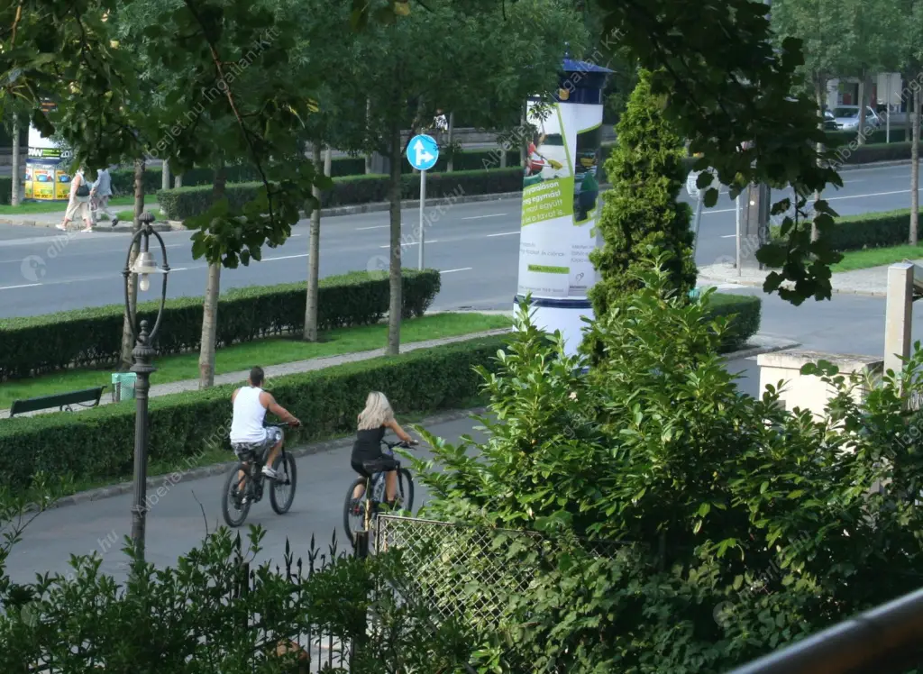 Kiadó albérlet 359000 Ft/hó áron: Budapest, VI. kerület  Andrássy út. Mérete: 80 nm, 3 szobás | Alberlet.hu - 6625726