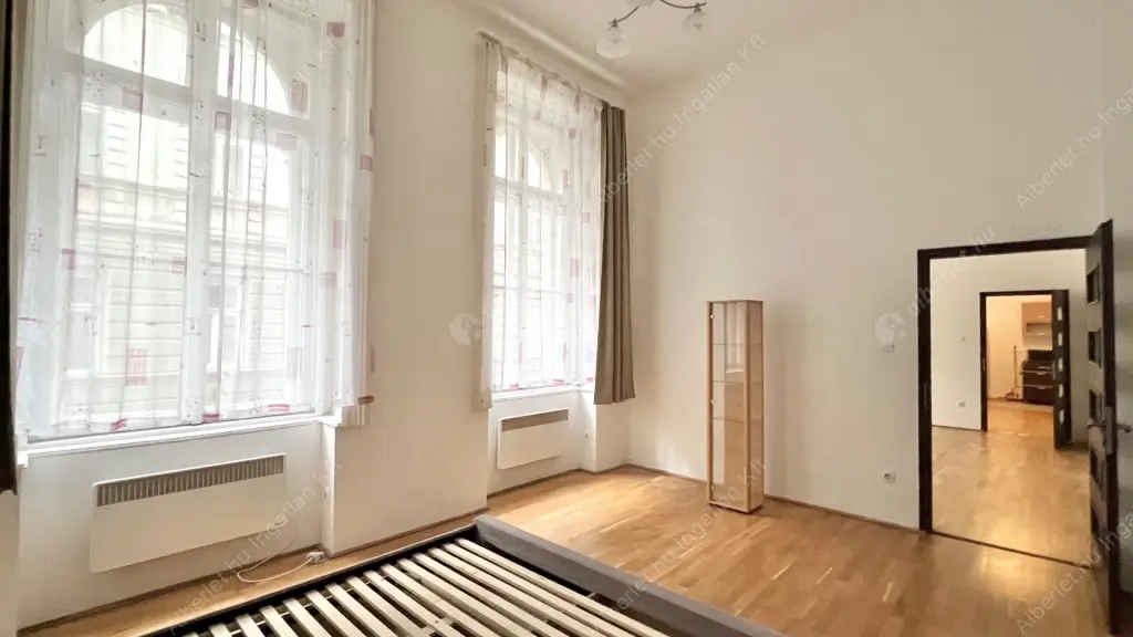 Kiadó albérlet 370000 Ft/hó áron: Budapest, VI. kerület  Andrássy út. Mérete: 90 nm, 3 szobás | Alberlet.hu - 6525068