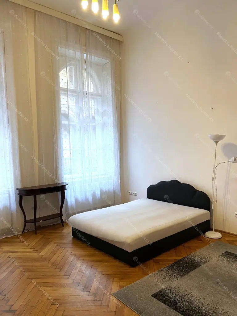 Kiadó albérlet 300000 Ft/hó áron: Budapest, VI. kerület  Andrássy út. Mérete: 90 nm, 2 szobás | Alberlet.hu - 6708843