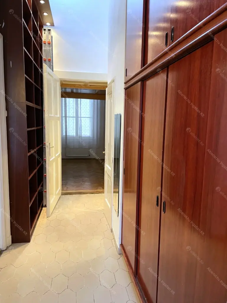 Kiadó albérlet 300000 Ft/hó áron: Budapest, VI. kerület  Andrássy út. Mérete: 90 nm, 2 szobás | Alberlet.hu - 6708851