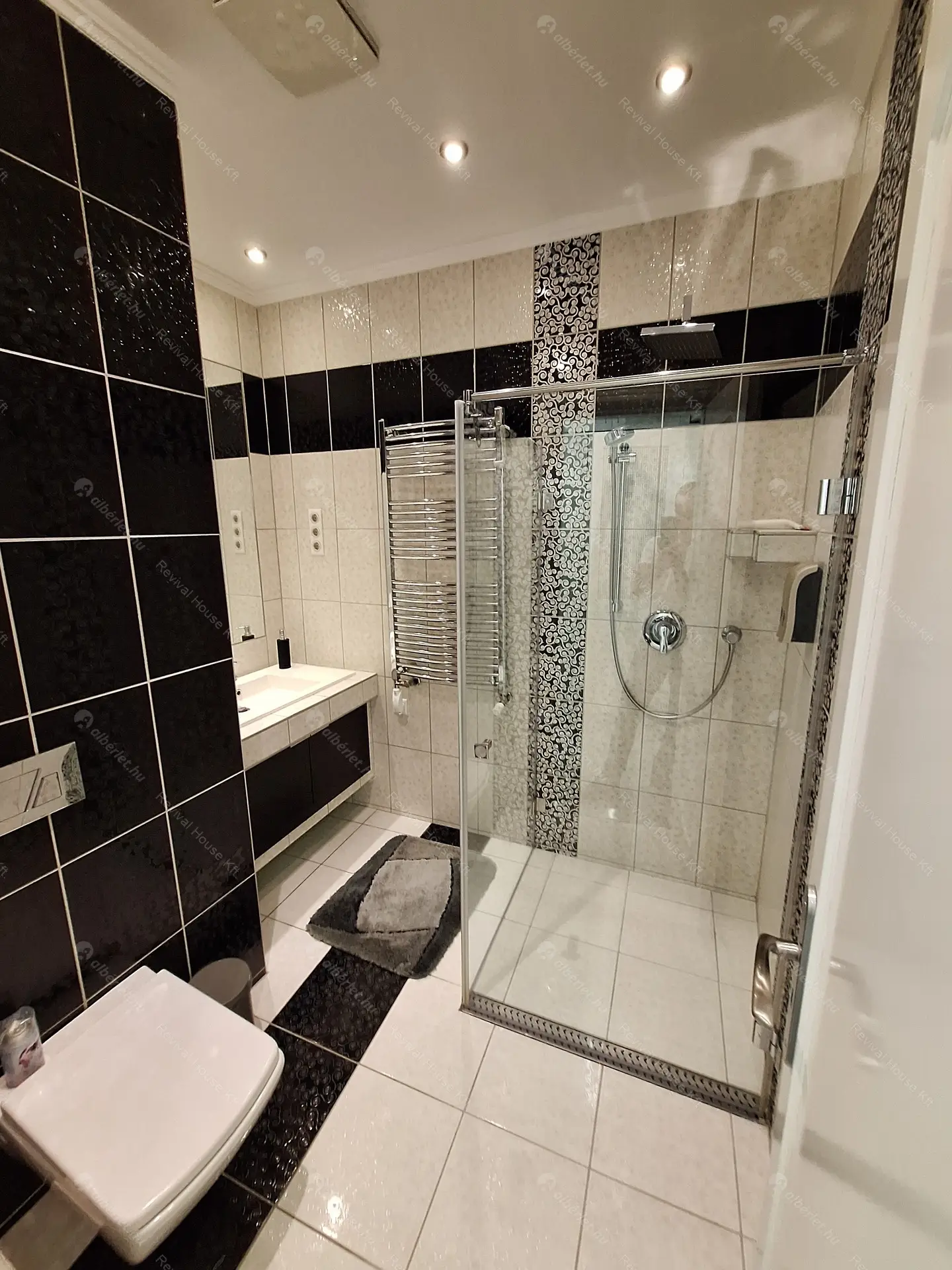 Kiadó albérlet 850000 Ft/hó áron: Budapest, VI. kerület  Andrássy út. Mérete: 97 nm, 3 szobás | Alberlet.hu - 6490847