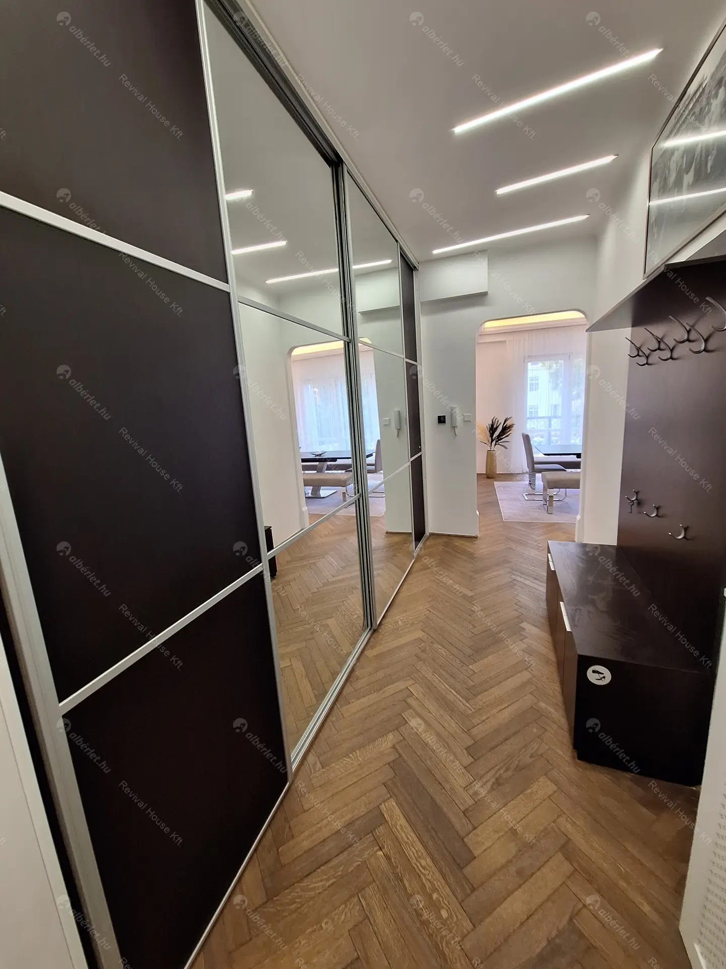 Kiadó albérlet 850000 Ft/hó áron: Budapest, VI. kerület  Andrássy út. Mérete: 97 nm, 3 szobás | Alberlet.hu - 6490850