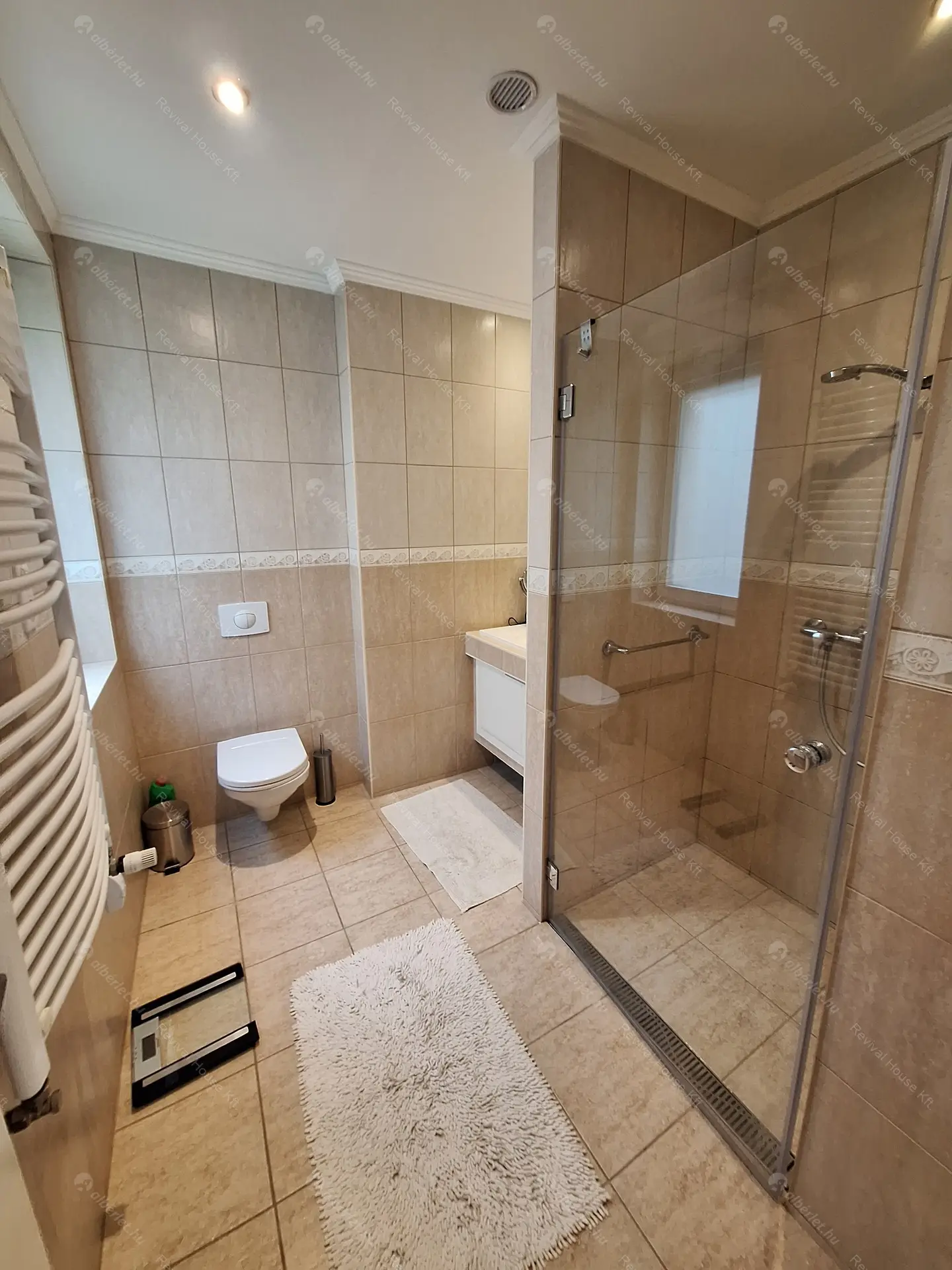 Kiadó albérlet 850000 Ft/hó áron: Budapest, VI. kerület  Andrássy út. Mérete: 97 nm, 3 szobás | Alberlet.hu - 6490856