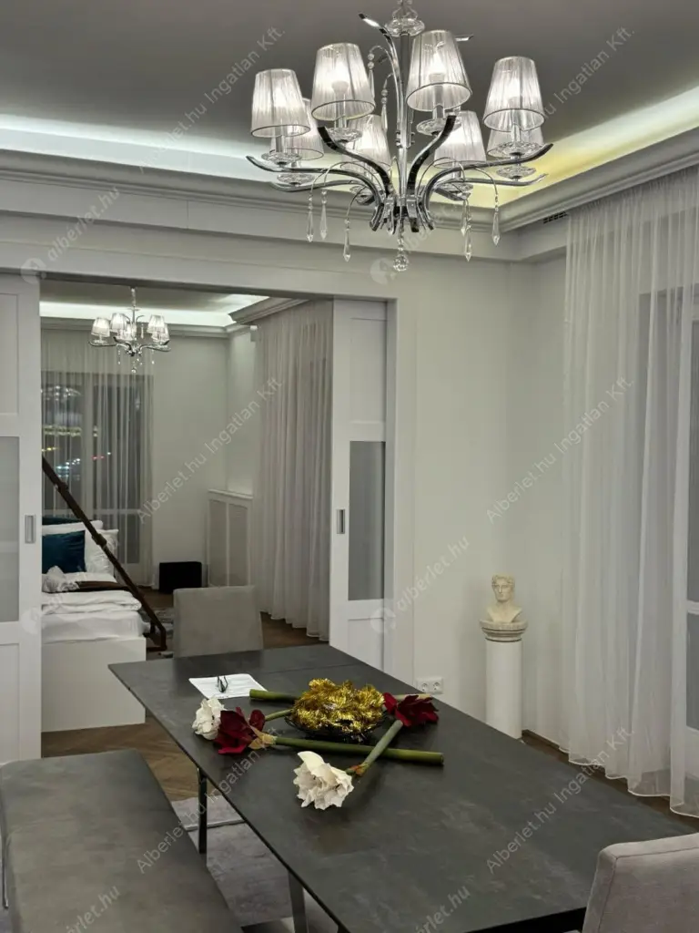 Kiadó albérlet 850000 Ft/hó áron: Budapest, VI. kerület  Andrássy út. Mérete: 97 nm, 3 szobás | Alberlet.hu - 6559284