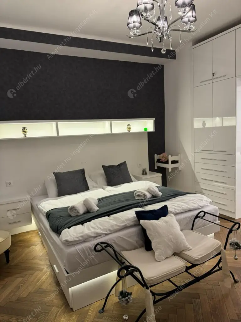Kiadó albérlet 850000 Ft/hó áron: Budapest, VI. kerület  Andrássy út. Mérete: 97 nm, 3 szobás | Alberlet.hu - 6559286