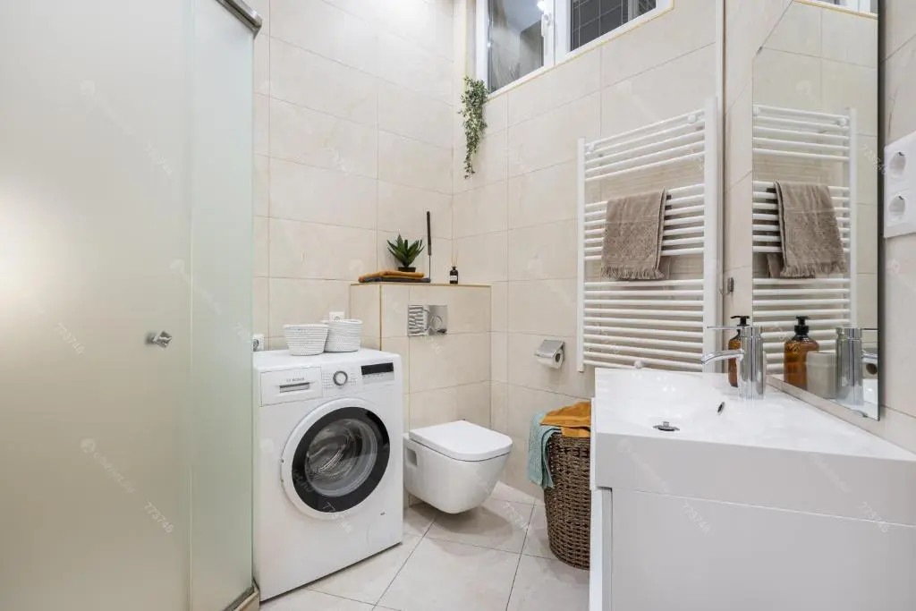 Kiadó albérlet 250000 Ft/hó áron: Budapest, VI. kerület   Anker köz . Mérete: 20 nm,  szobás | Alberlet.hu - 6636237