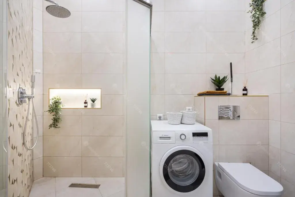 Kiadó albérlet 250000 Ft/hó áron: Budapest, VI. kerület   Anker köz . Mérete: 20 nm,  szobás | Alberlet.hu - 6641102