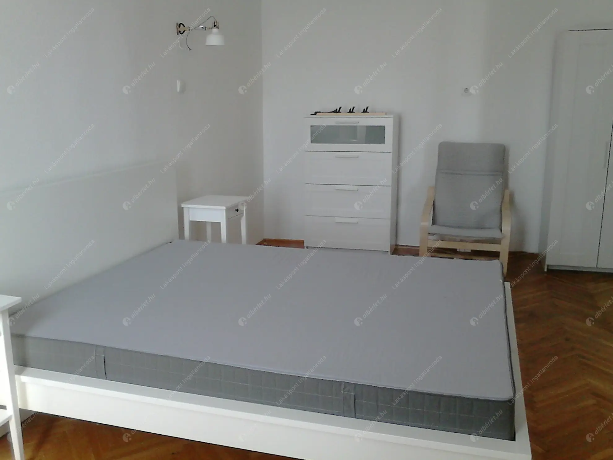 Kiadó albérlet 286000 Ft/hó áron: Budapest, VI. kerület  Anker köz. Mérete: 80 nm, 3 szobás | Alberlet.hu - 6592098