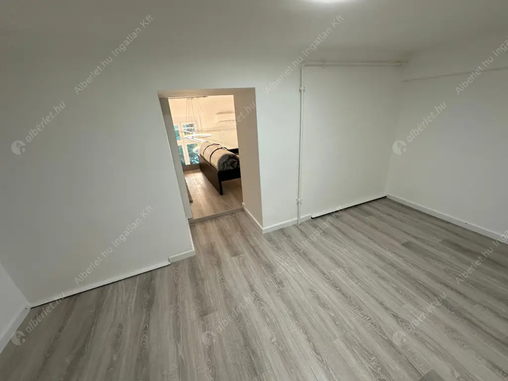 Kiadó albérlet 320000 Ft/hó áron: Budapest, VI. kerület  Aradi utca. Mérete: 40 nm, 1 szobás | Alberlet.hu - 6551615