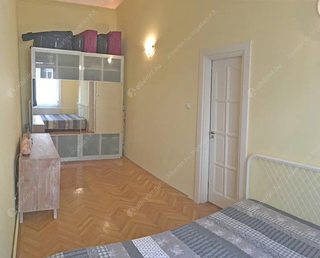 Kiadó albérlet 280000 Ft/hó áron: Budapest, VI. kerület  Aradi utca. Mérete: 67 nm, 3 szobás | Alberlet.hu - 6606903