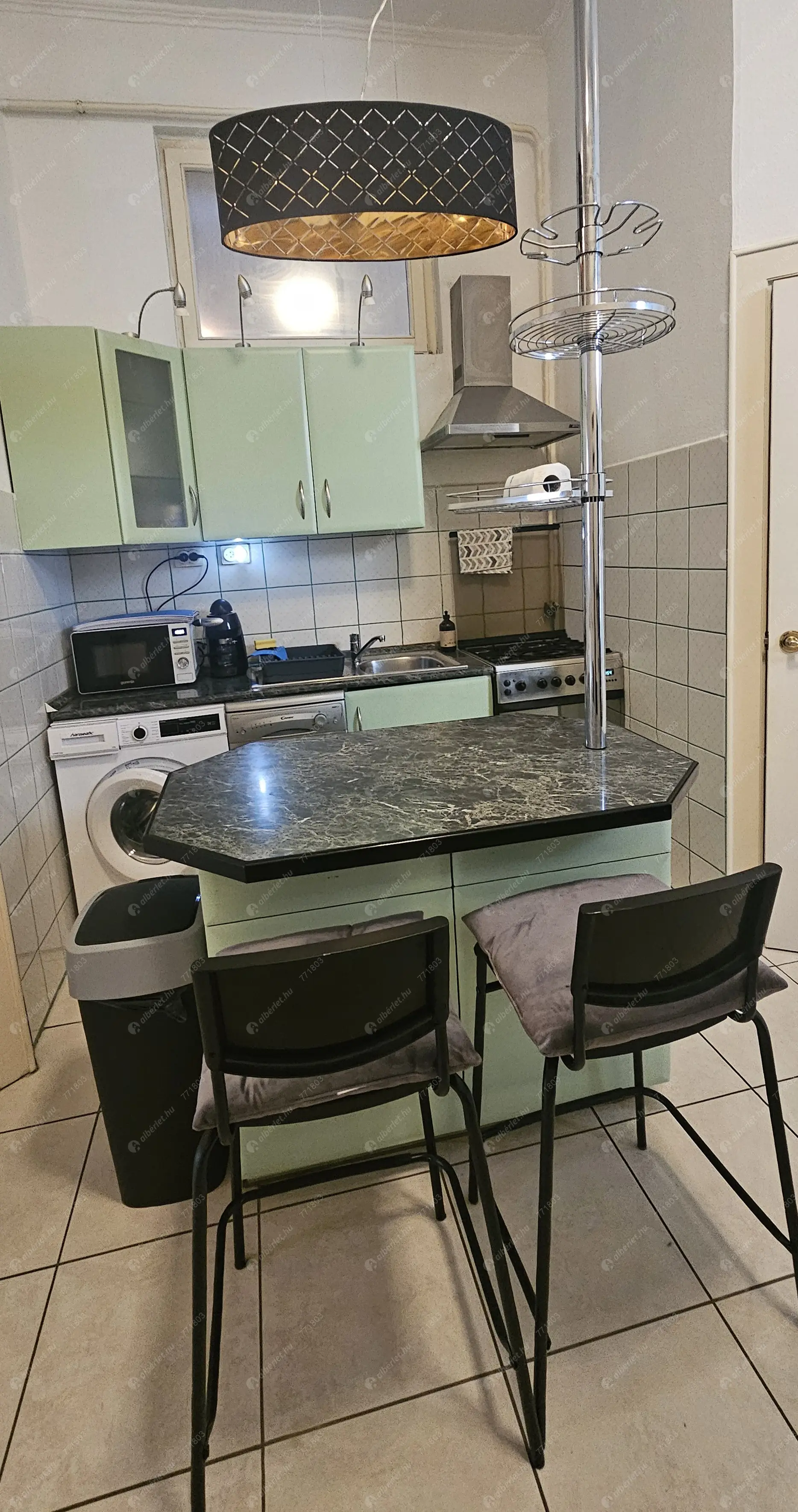 Kiadó albérlet 345000 Ft/hó áron: Budapest, VI. kerület  Aradi utca. Mérete: 84 nm, 3 szobás | Alberlet.hu - 6598216