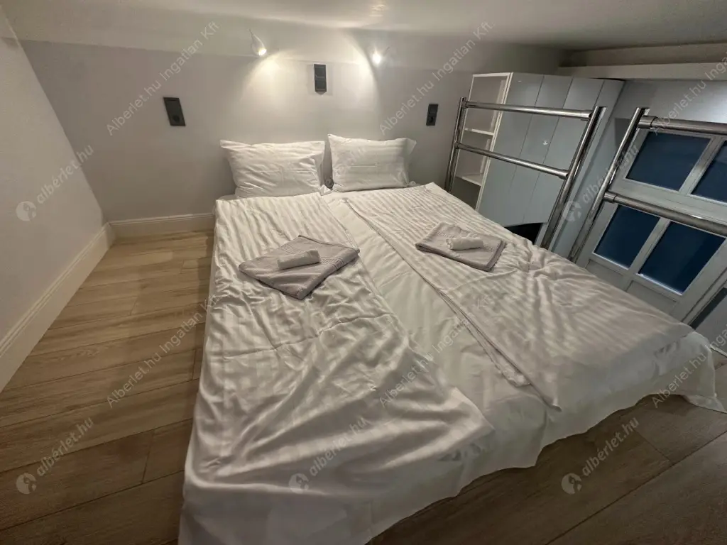 Kiadó albérlet 350000 Ft/hó áron: Budapest, VI. kerület  Bajcsy-Zsilinszky út. Mérete: 47 nm, 1 szobás | Alberlet.hu - 6602856