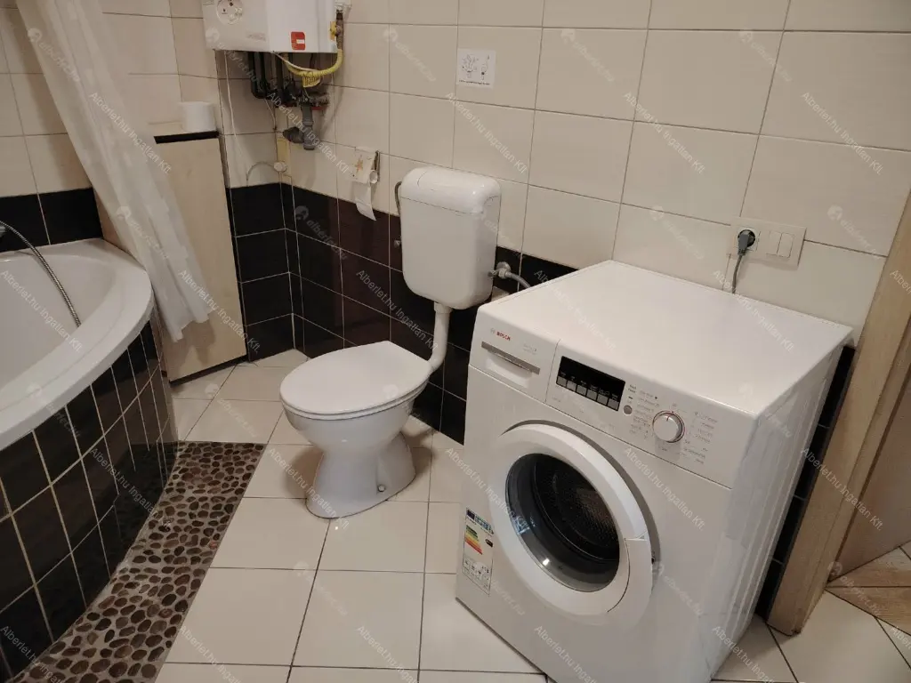 Kiadó albérlet 320000 Ft/hó áron: Budapest, VI. kerület  Bajcsy-Zsilinszky út. Mérete: 55 nm, 3 szobás | Alberlet.hu - 6641198