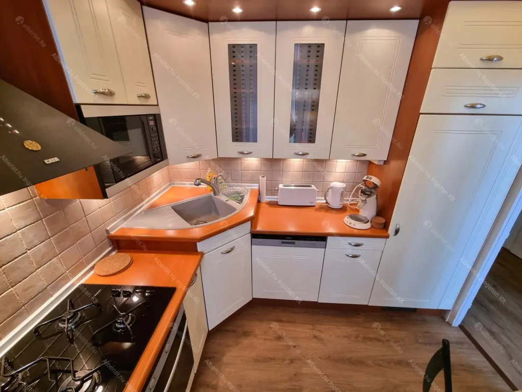 Kiadó albérlet 462000 Ft/hó áron: Budapest, VI. kerület  Bajcsy-Zsilinszky út. Mérete: 65 nm, 2 szobás | Alberlet.hu - 6654400