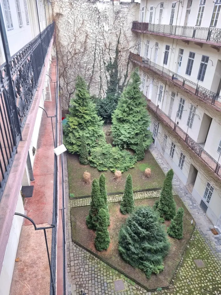 Kiadó albérlet 462000 Ft/hó áron: Budapest, VI. kerület  Bajcsy-Zsilinszky út. Mérete: 65 nm, 2 szobás | Alberlet.hu - 6654405