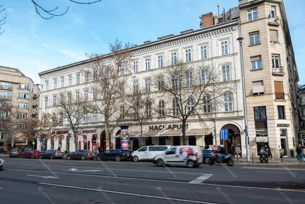 Kiadó albérlet 299000 Ft/hó áron: Budapest, VI. kerület  Bajcsy-Zsilinszky út. Mérete: 72 nm, 3 szobás | Alberlet.hu - 6664156