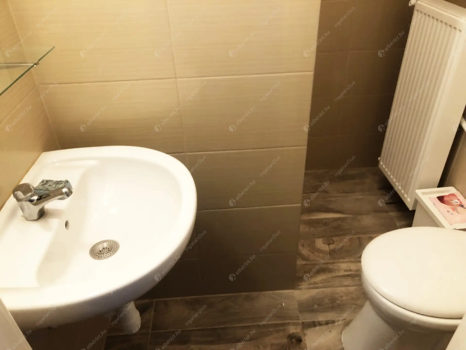 Kiadó albérlet 180000 Ft/hó áron: Budapest, VI. kerület  Bajnok utca. Mérete: 32 nm, 1 szobás | Alberlet.hu - 5902578