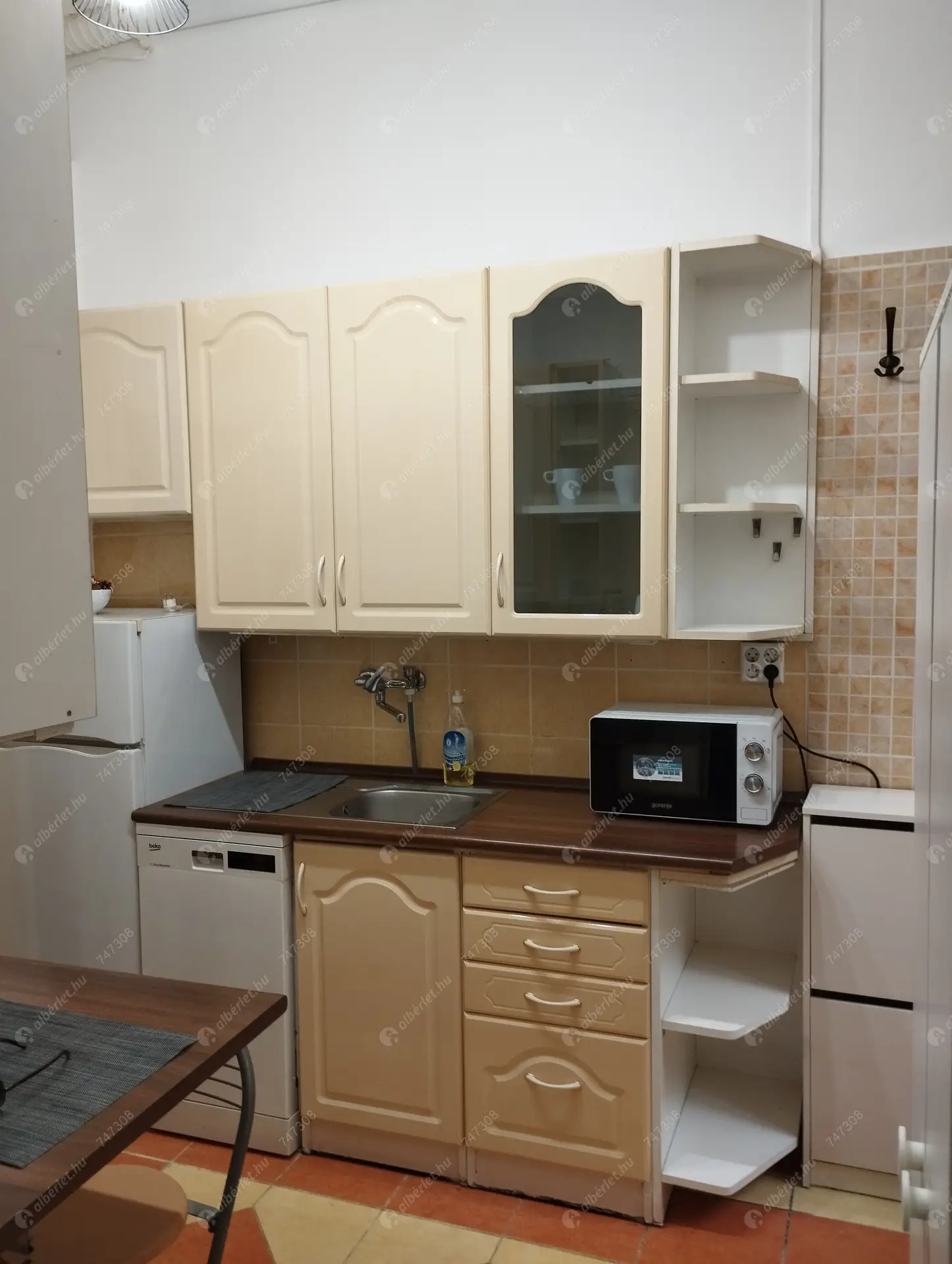 Kiadó albérlet 199000 Ft/hó áron: Budapest, VI. kerület  Bajnok utca. Mérete: 35 nm, 1 szobás | Alberlet.hu - 6263464