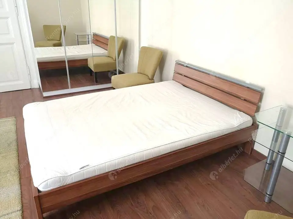 Kiadó albérlet 260000 Ft/hó áron: Budapest, VI. kerület  Bajnok utca. Mérete: 43 nm, 1 szobás | Alberlet.hu - 5751245