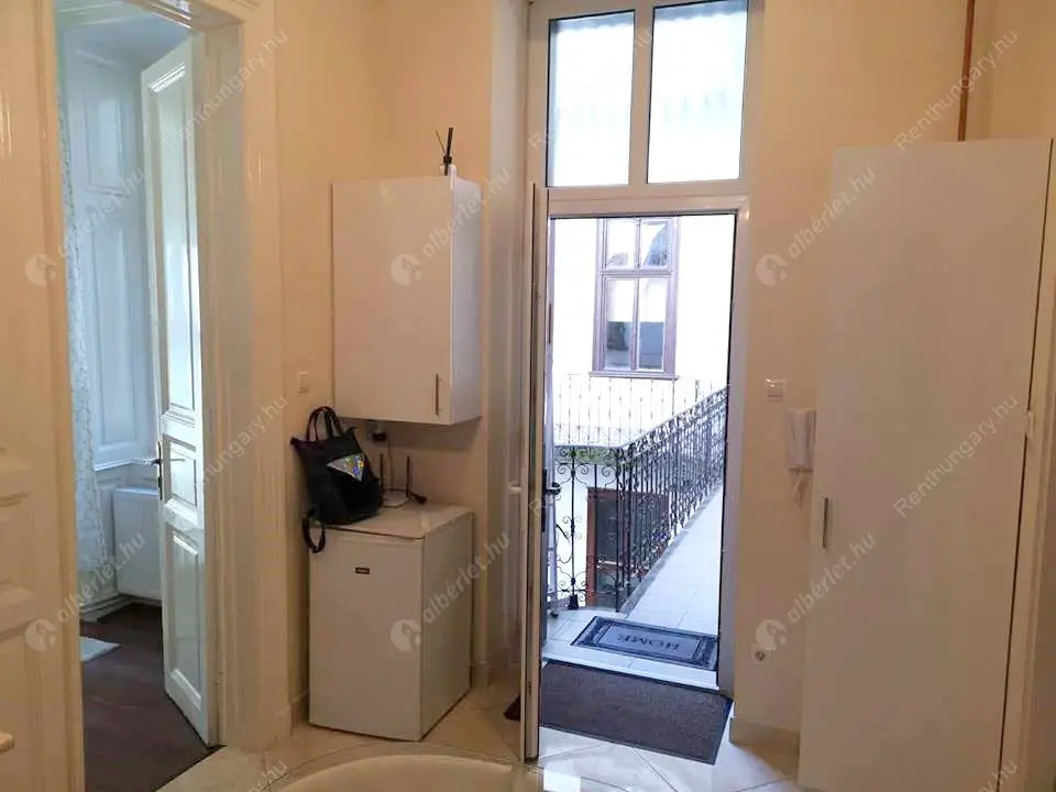 Kiadó albérlet 260000 Ft/hó áron: Budapest, VI. kerület  Bajnok utca. Mérete: 43 nm, 1 szobás | Alberlet.hu - 5751259