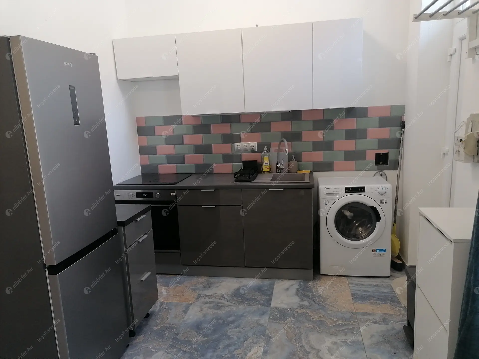 Kiadó albérlet 180000 Ft/hó áron: Budapest, VI. kerület  Bajza utca. Mérete: 25 nm, 1 szobás | Alberlet.hu - 6502732