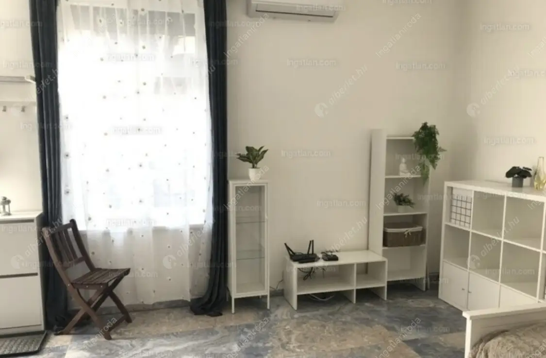 Kiadó albérlet 180000 Ft/hó áron: Budapest, VI. kerület  Bajza utca. Mérete: 25 nm, 1 szobás | Alberlet.hu - 6502736