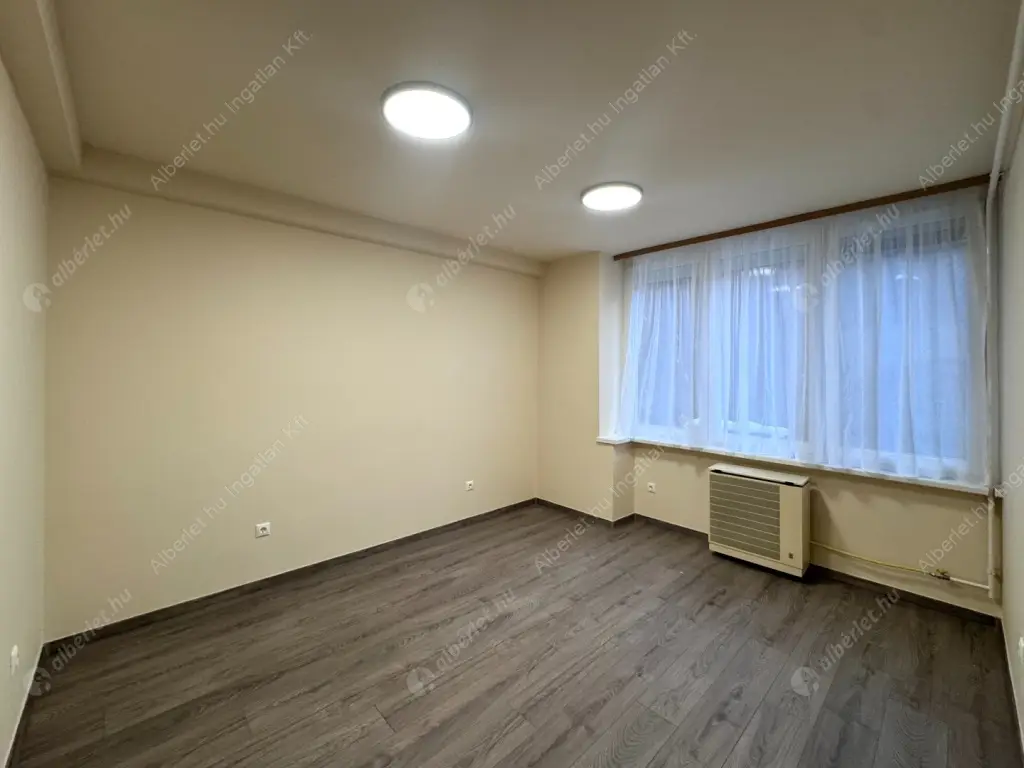 Kiadó albérlet 300000 Ft/hó áron: Budapest, VI. kerület  Bajza utca. Mérete: 75 nm, 3 szobás | Alberlet.hu - 6624249