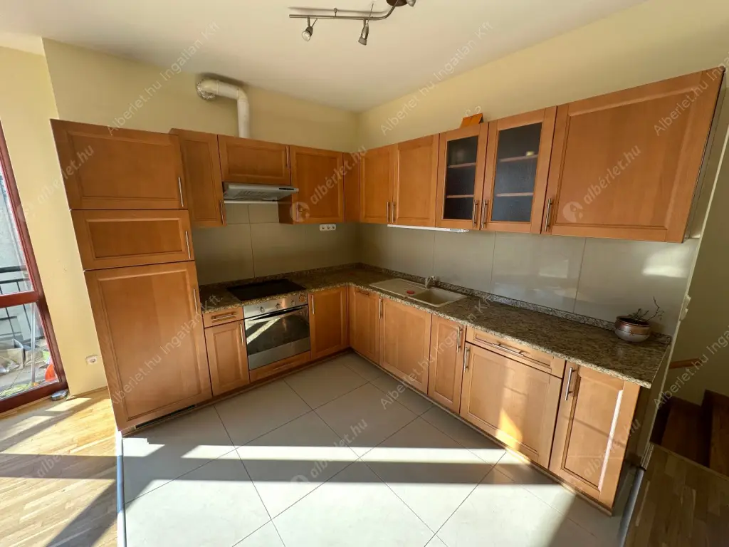 Kiadó albérlet 800000 Ft/hó áron: Budapest, VI. kerület  Benczúr utca. Mérete: 137 nm, 4 szobás | Alberlet.hu - 6574702