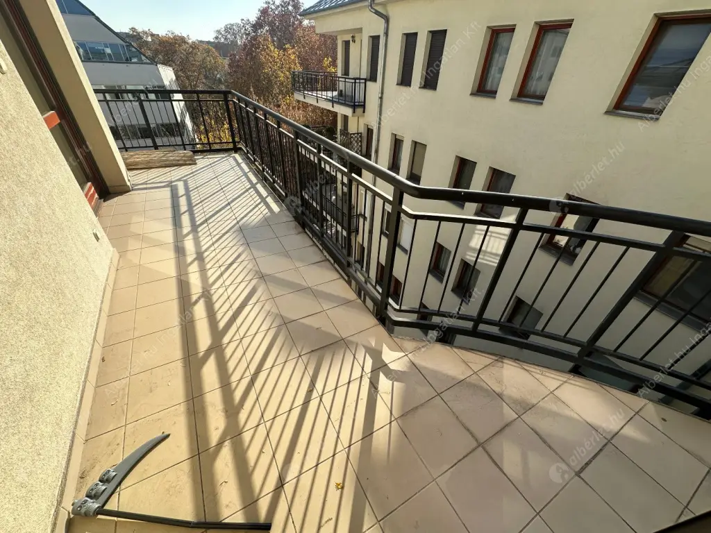 Kiadó albérlet 800000 Ft/hó áron: Budapest, VI. kerület  Benczúr utca. Mérete: 137 nm, 4 szobás | Alberlet.hu - 6574703