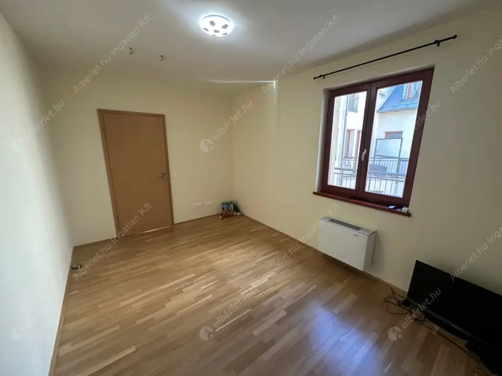 Kiadó albérlet 800000 Ft/hó áron: Budapest, VI. kerület  Benczúr utca. Mérete: 137 nm, 4 szobás | Alberlet.hu - 6574708