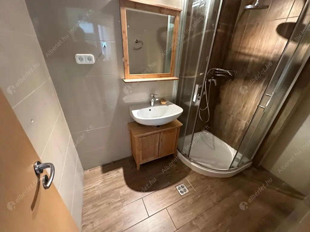 Kiadó albérlet 790000 Ft/hó áron: Budapest, VI. kerület  Benczúr utca. Mérete: 137 nm, 4 szobás | Alberlet.hu - 6591959