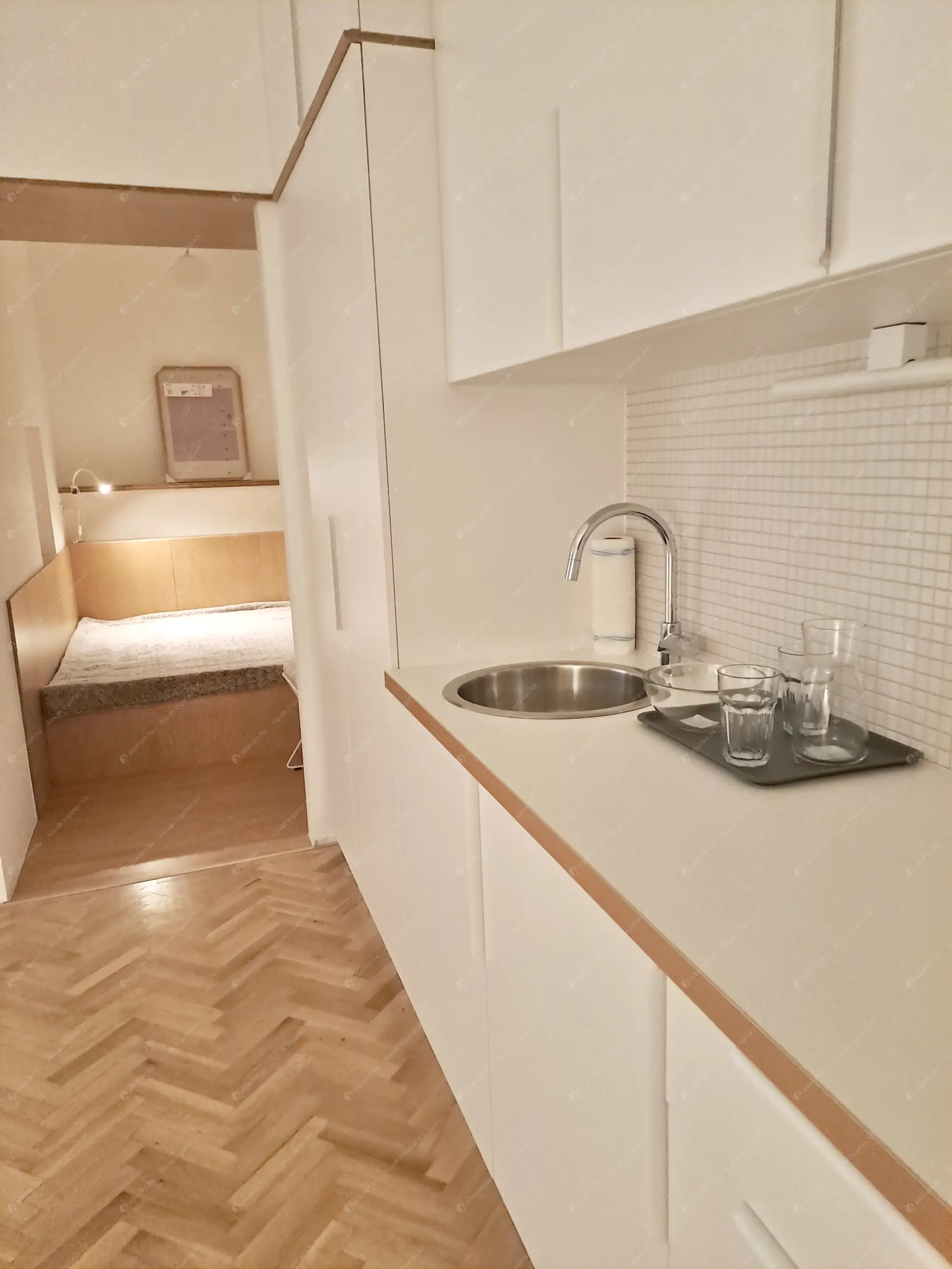 Kiadó albérlet 250000 Ft/hó áron: Budapest, VI. kerület  Benczúr utca. Mérete: 34 nm, 1 szobás | Alberlet.hu - 6573649