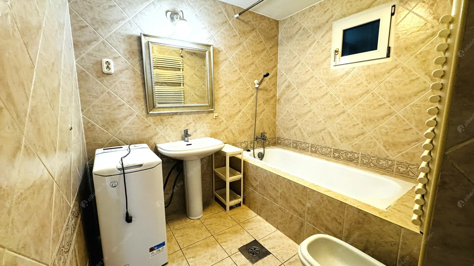 Kiadó albérlet 350000 Ft/hó áron: Budapest, VI. kerület  Benczúr utca. Mérete: 65 nm, 2 szobás | Alberlet.hu - 6516954