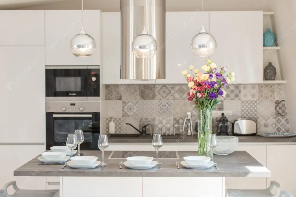 Kiadó albérlet 962000 Ft/hó áron: Budapest, VI. kerület  Csengery utca. Mérete: 104 nm, 5 szobás | Alberlet.hu - 6583190