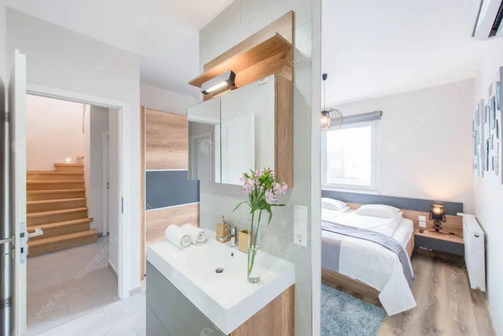 Kiadó albérlet 962000 Ft/hó áron: Budapest, VI. kerület  Csengery utca. Mérete: 104 nm, 5 szobás | Alberlet.hu - 6583195