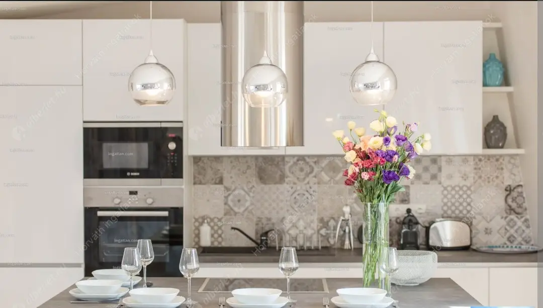 Kiadó albérlet 771000 Ft/hó áron: Budapest, VI. kerület  Csengery utca. Mérete: 104 nm, 3 szobás | Alberlet.hu - 6609074