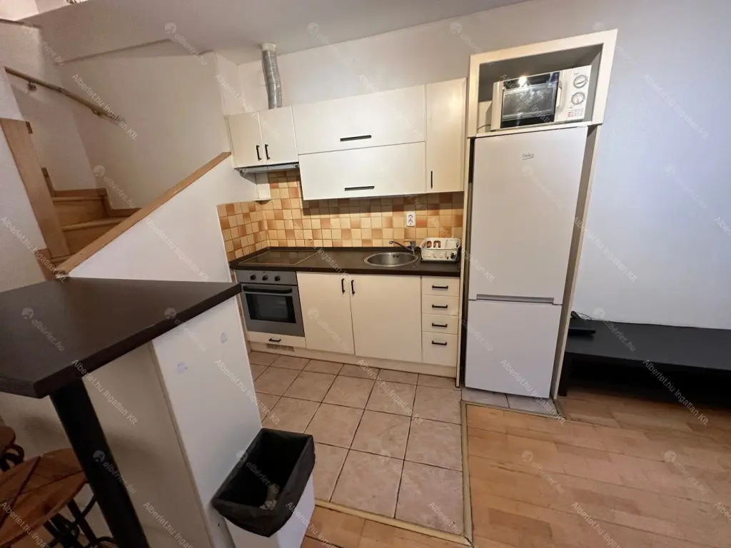 Kiadó albérlet 437000 Ft/hó áron: Budapest, VI. kerület  Csengery utca. Mérete: 105 nm, 4 szobás | Alberlet.hu - 6685505