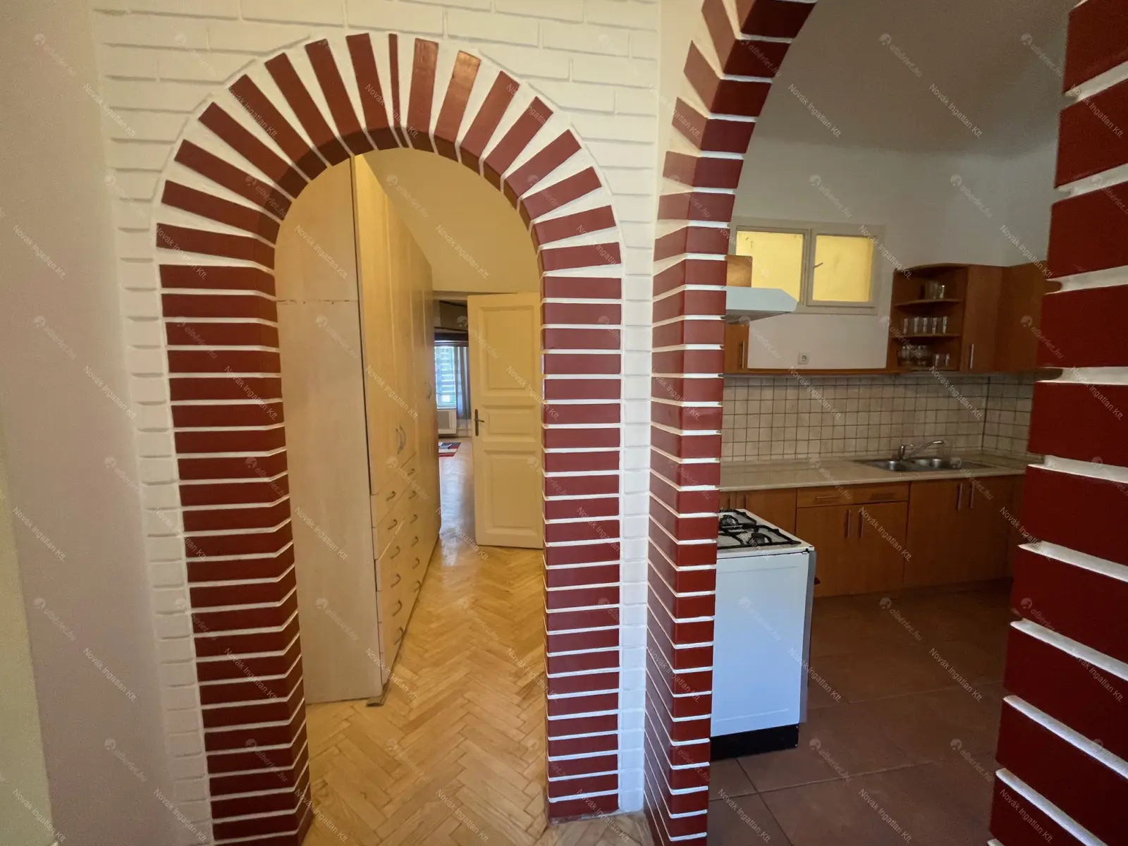 Kiadó albérlet 220000 Ft/hó áron: Budapest, VI. kerület  Csengery utca. Mérete: 42 nm, 1 szobás | Alberlet.hu - 6675478