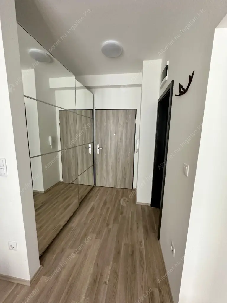 Kiadó albérlet 350000 Ft/hó áron: Budapest, VI. kerület  Csengery utca. Mérete: 42 nm, 2 szobás | Alberlet.hu - 6625669
