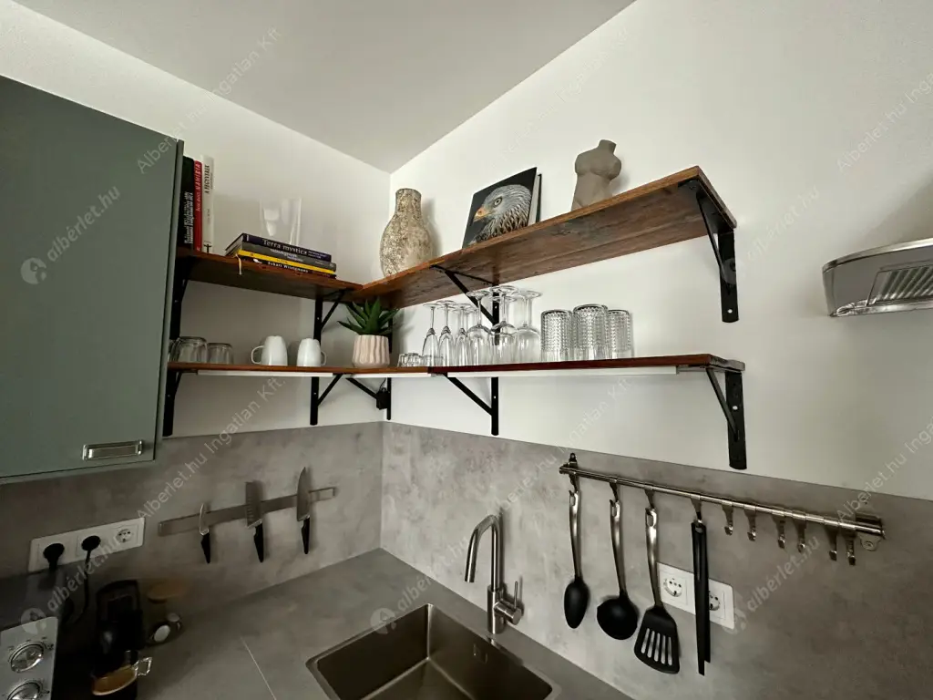 Kiadó albérlet 340000 Ft/hó áron: Budapest, VI. kerület  Csengery utca. Mérete: 42 nm, 2 szobás | Alberlet.hu - 6631640