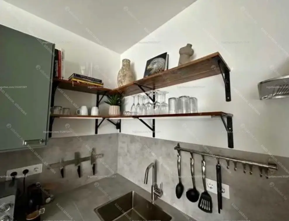 Kiadó albérlet 350000 Ft/hó áron: Budapest, VI. kerület  Csengery utca. Mérete: 42 nm, 2 szobás | Alberlet.hu - 6647711