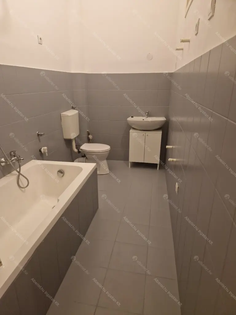 Kiadó albérlet 220000 Ft/hó áron: Budapest, VI. kerület  Csengery utca. Mérete: 42 nm, 2 szobás | Alberlet.hu - 6683043