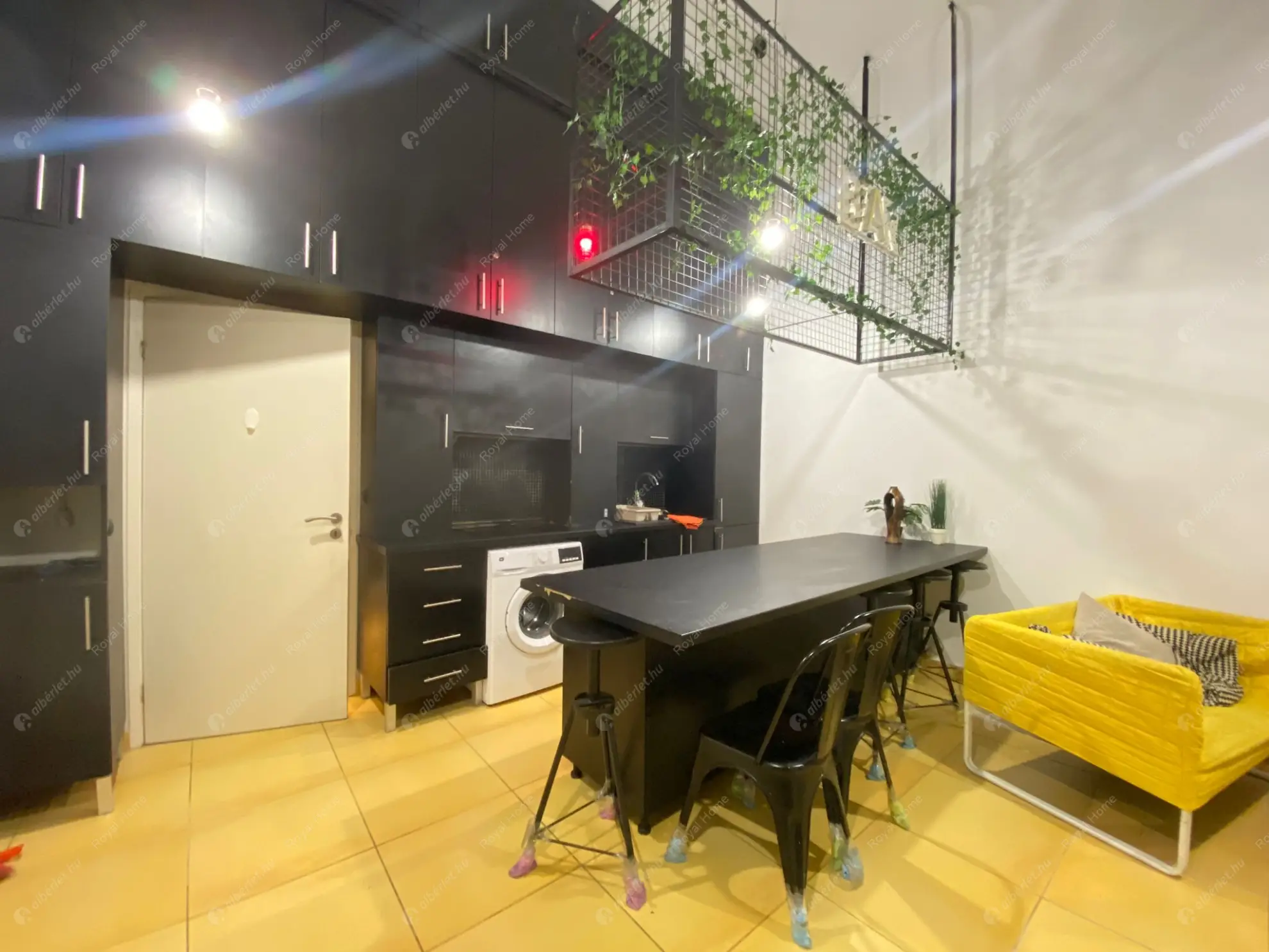 Kiadó albérlet 280000 Ft/hó áron: Budapest, VI. kerület  Csengery utca. Mérete: 50 nm, 3 szobás | Alberlet.hu - 6569908