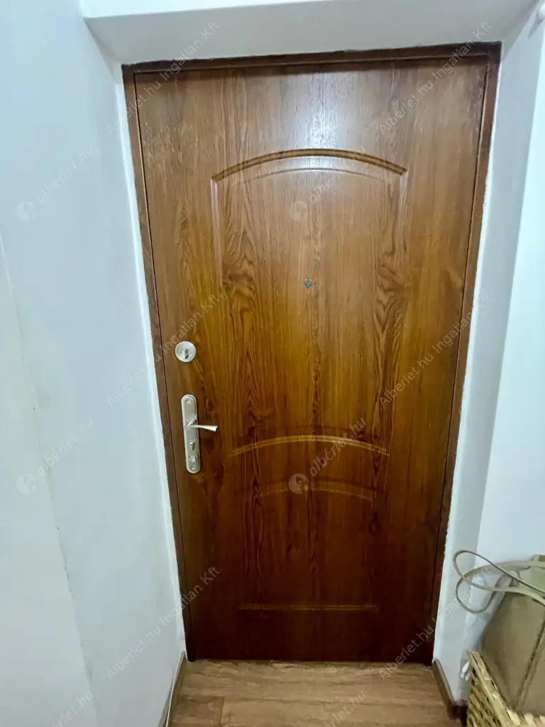 Kiadó albérlet 289000 Ft/hó áron: Budapest, VI. kerület  Csengery utca. Mérete: 58 nm, 2 szobás | Alberlet.hu - 6592823