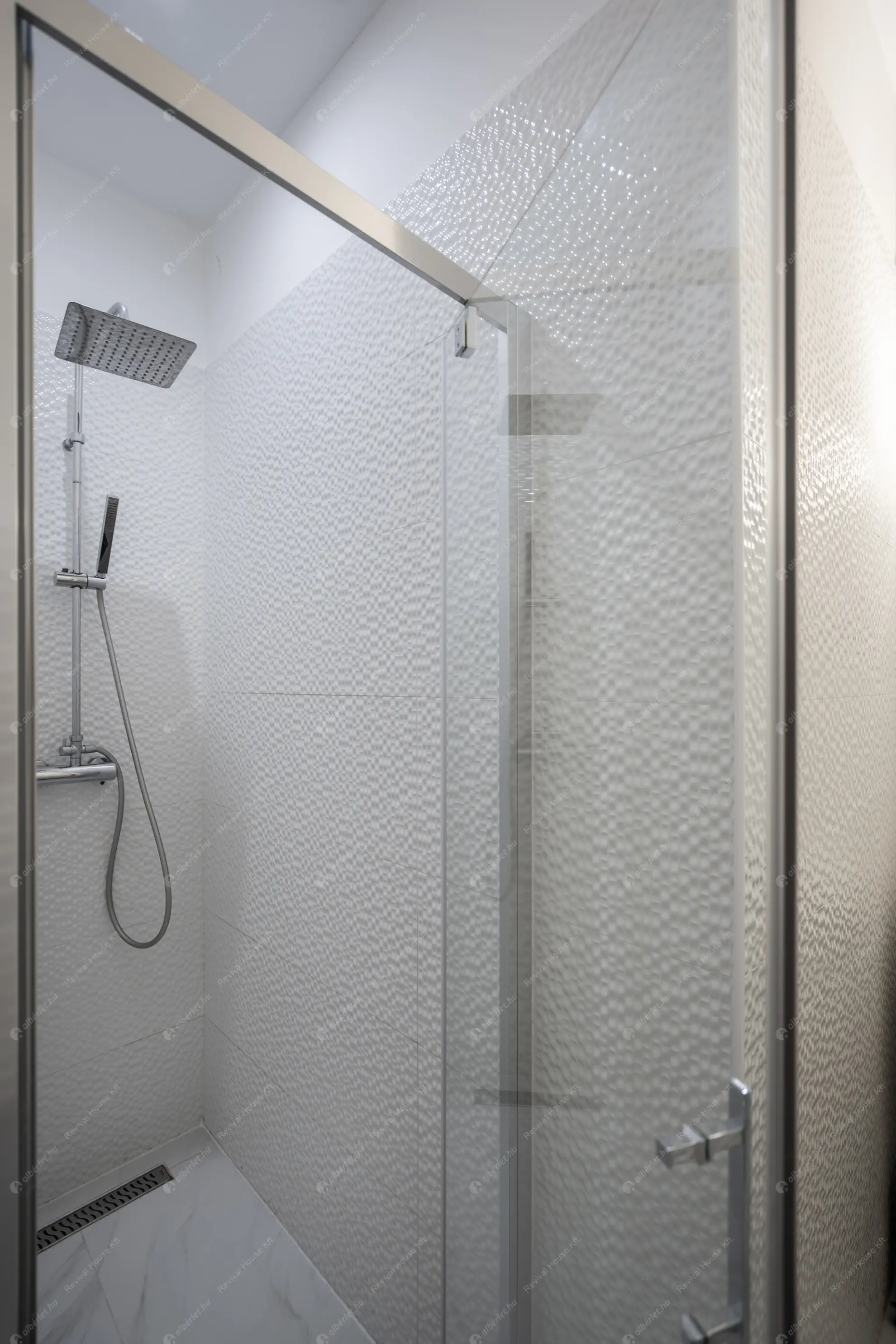 Kiadó albérlet 1590000 Ft/hó áron: Budapest, VI. kerület  Dalszínház utca. Mérete: 115 nm, 4 szobás | Alberlet.hu - 6587102